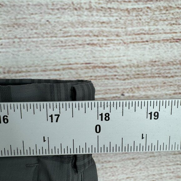 Nike Golf Tour Performance Dri Fit Shorts Men's Size 35 Gray‎ Plaid - Picture 7 of 8